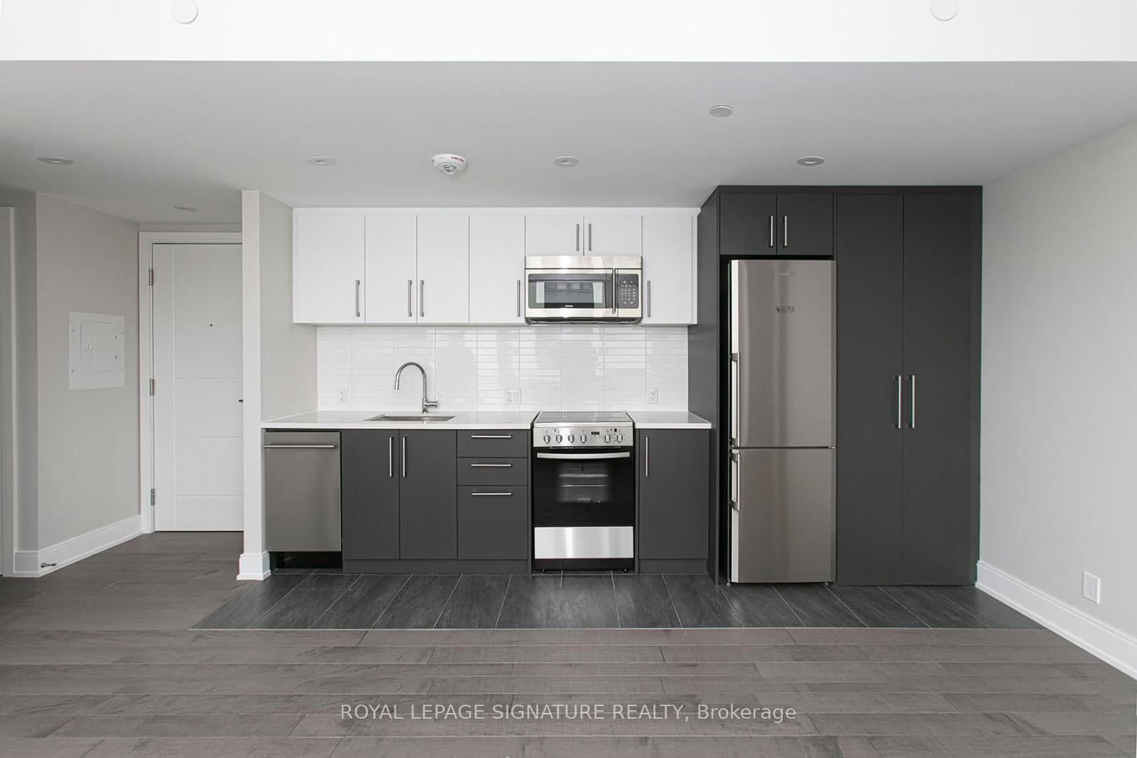 #604 - 11 Walmer Road