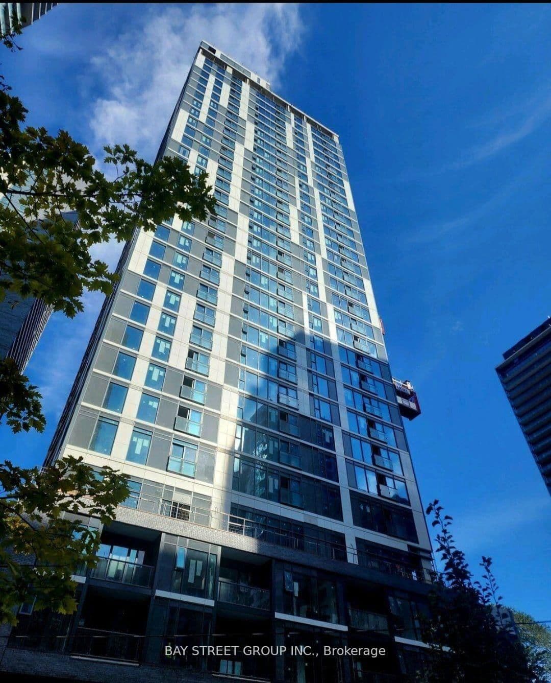 65 Mutual Street, Unit 1106