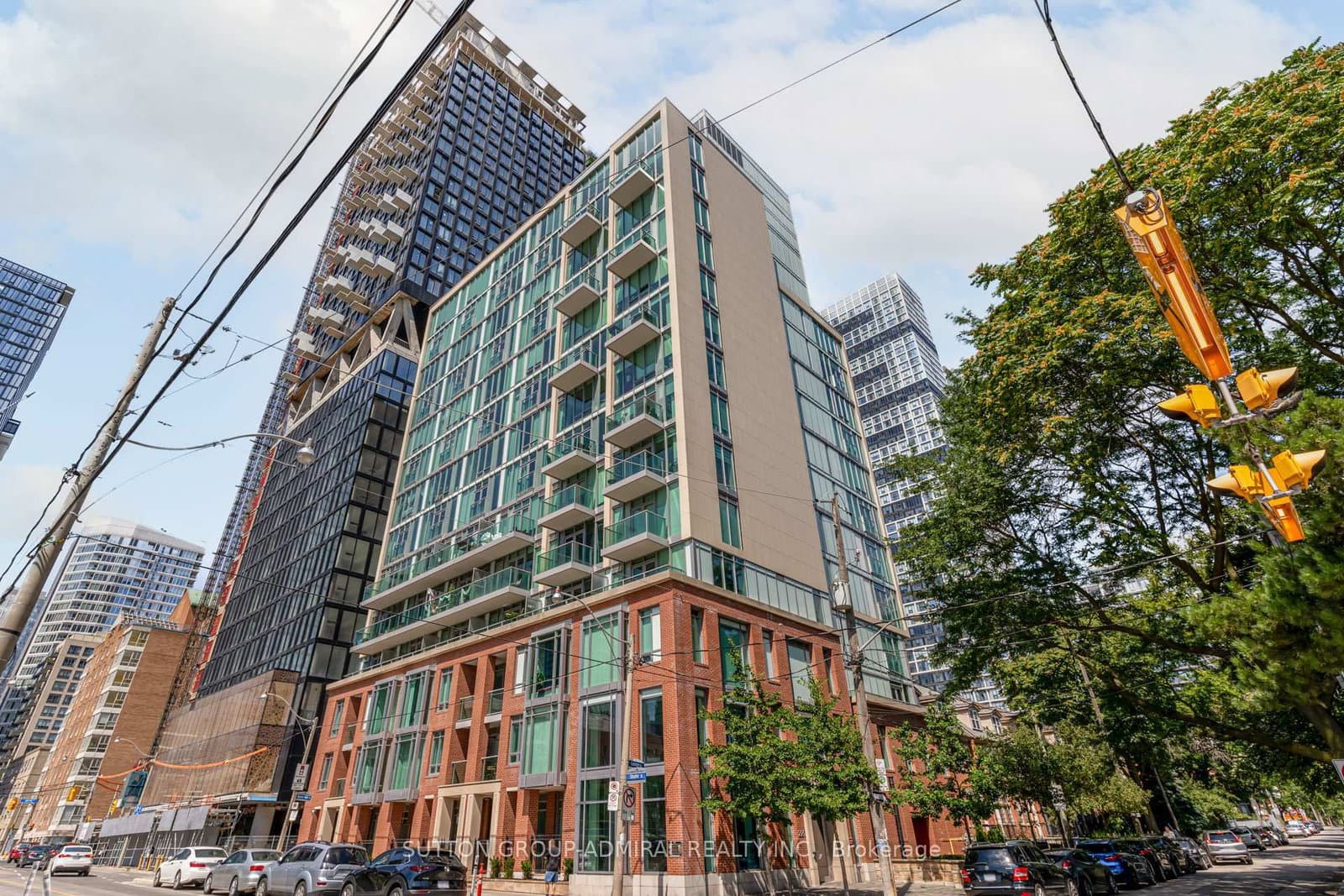 #TH2 - 220 George Street