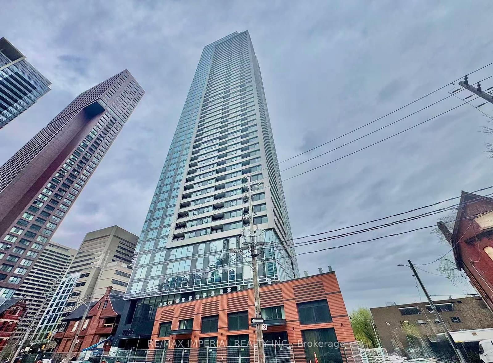 #708 - 609 SHERBOURNE Street