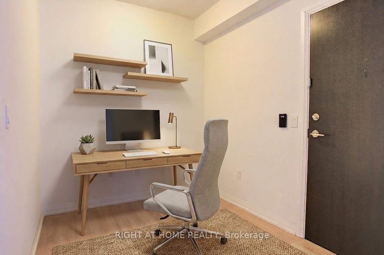 55 Ann O'reilly Road, Unit 1702