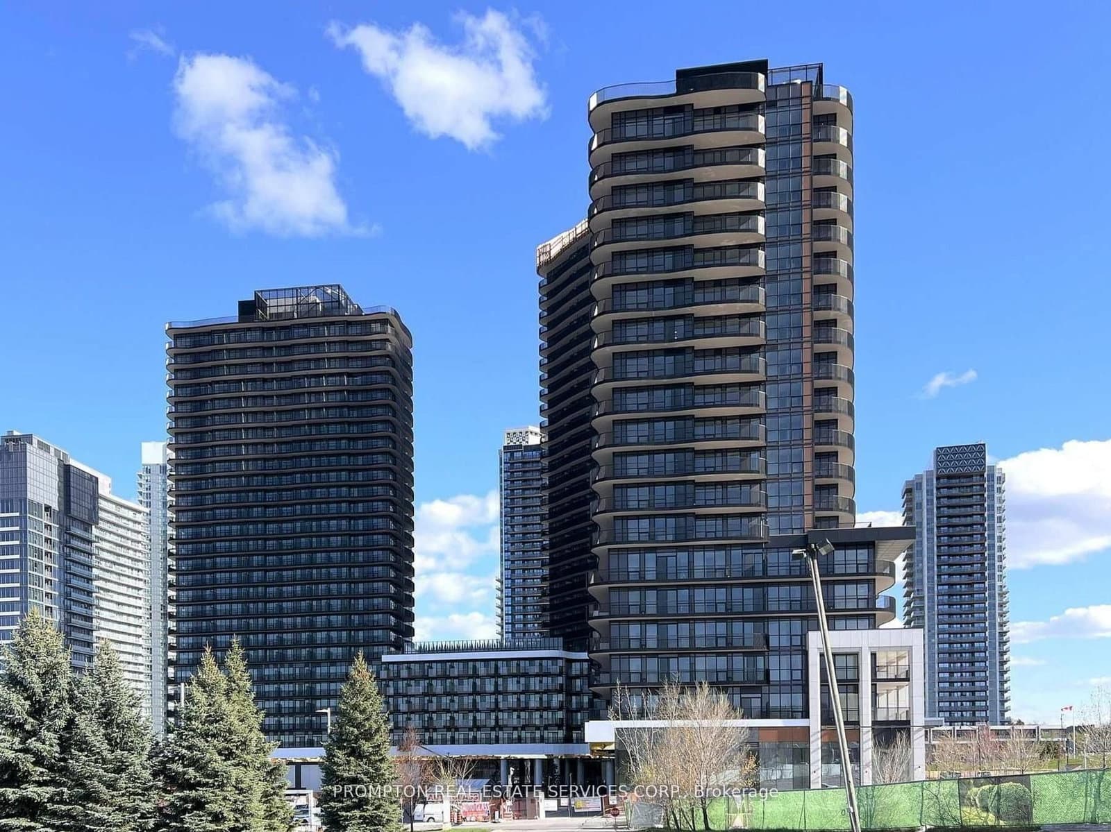 18 Esther Shiner Boulevard, Unit 1501