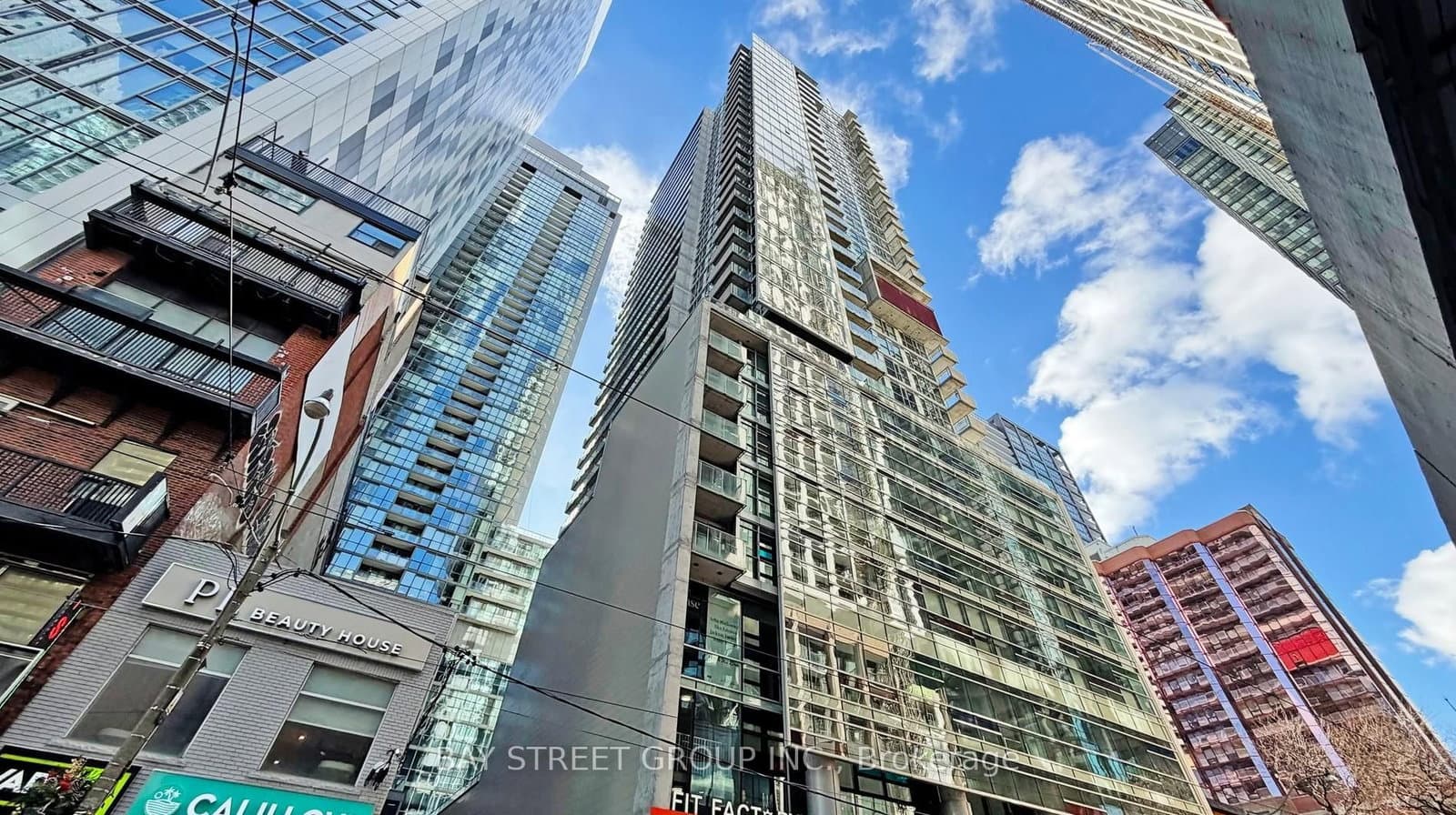 #403 - 375 King Street W
