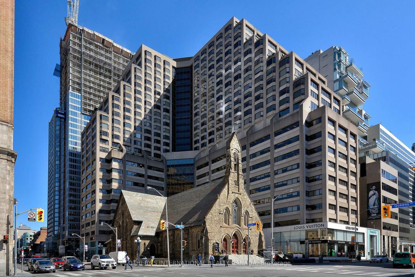 #2202 - 175 Cumberland Street