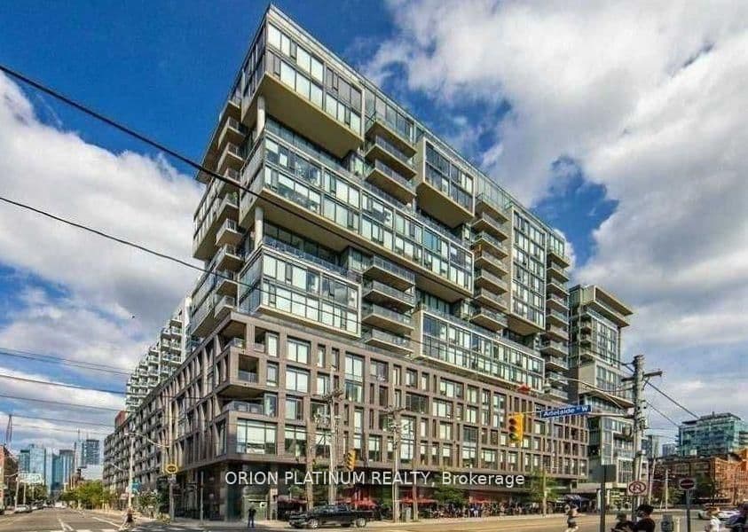 111 Bathurst Street, Unit 1102