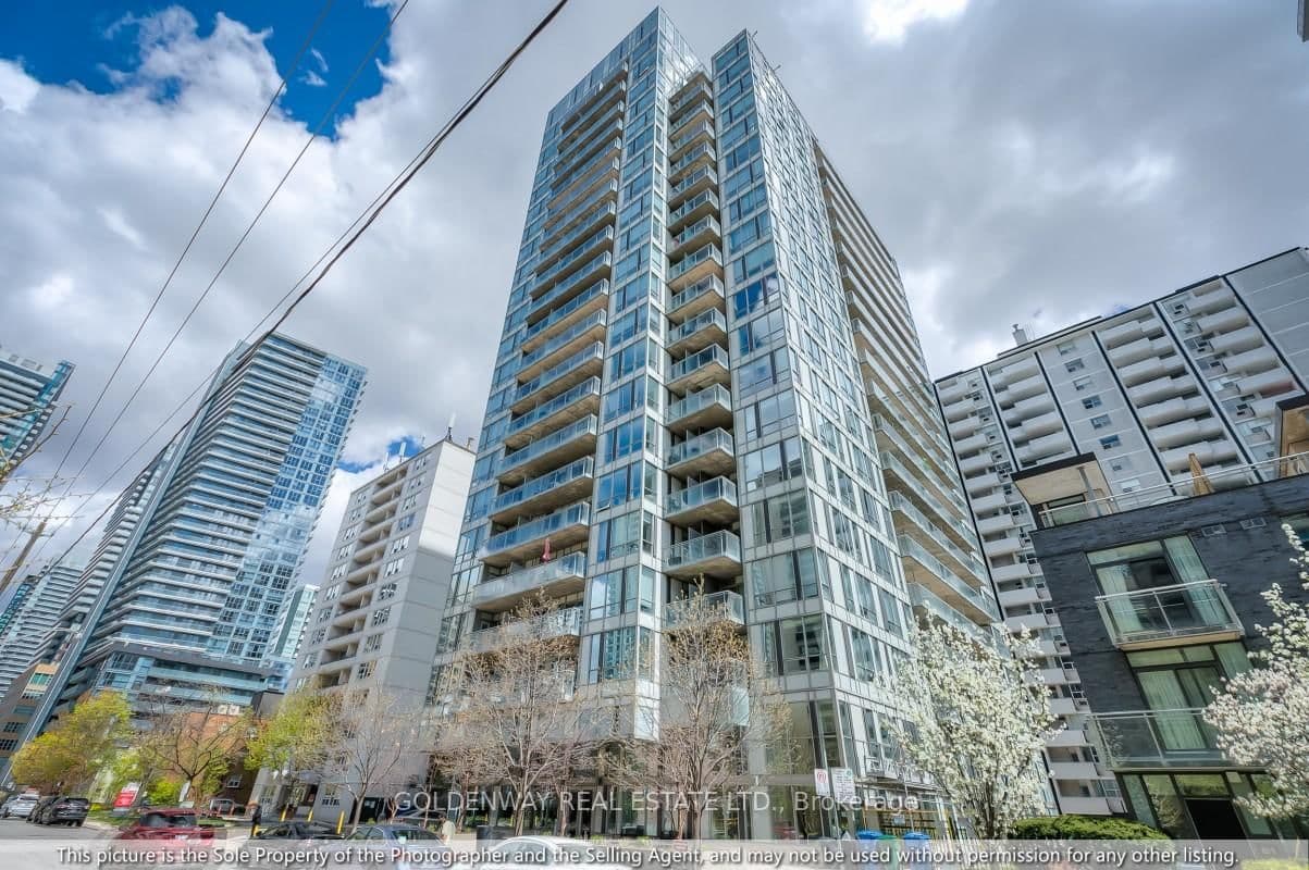 #401 - 83 Redpath Avenue
