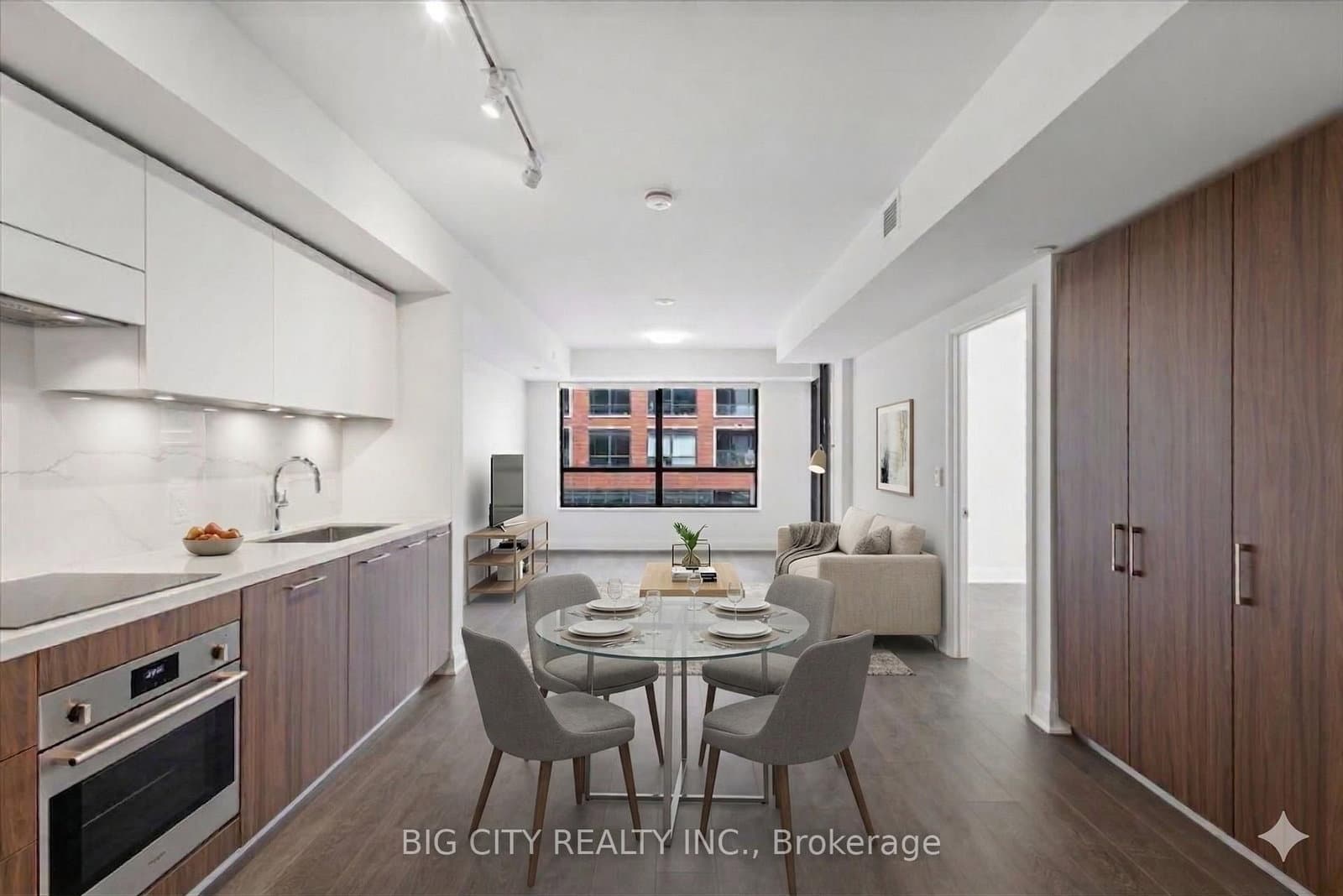 33 Frederick Todd Way, Unit 305