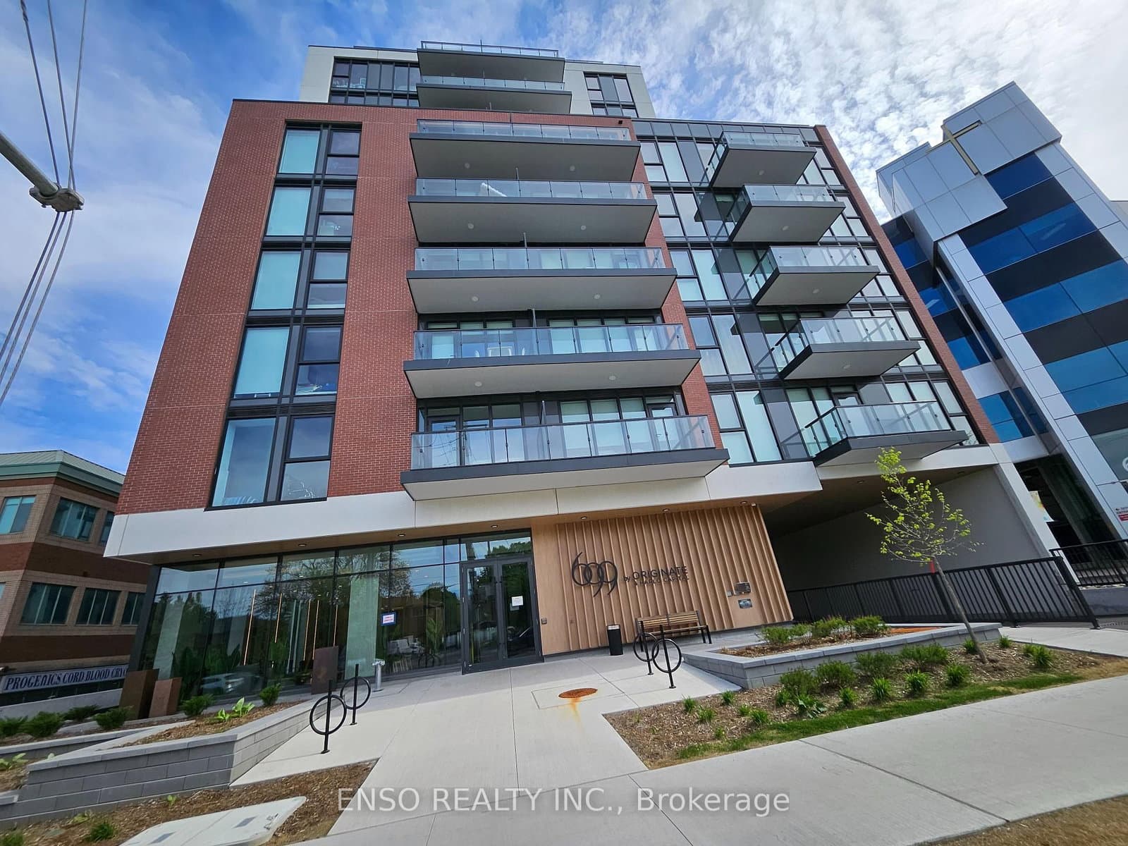 699 Sheppard Avenue E, Unit 105