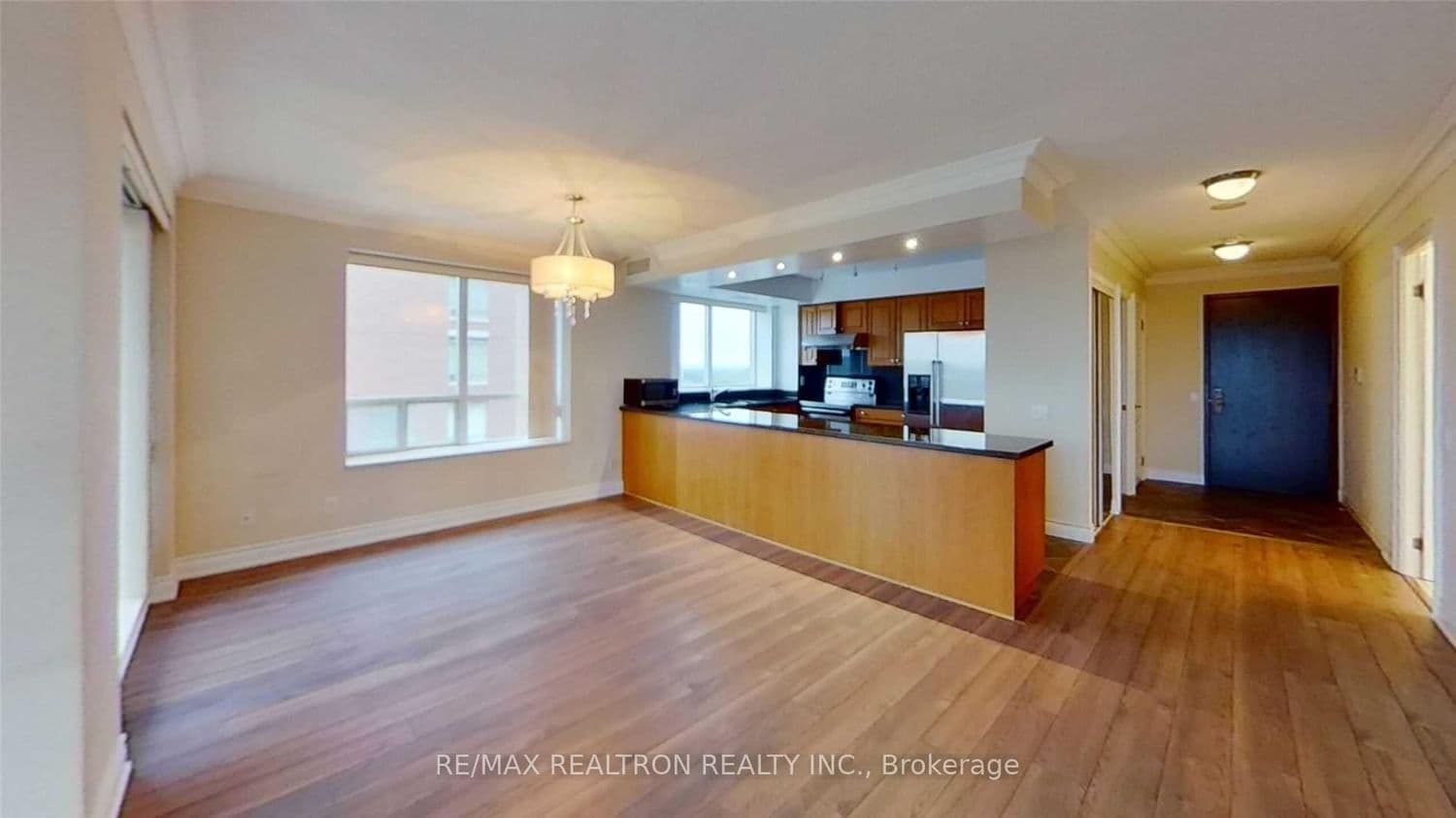 #1010 - 2 Clairtrell Road