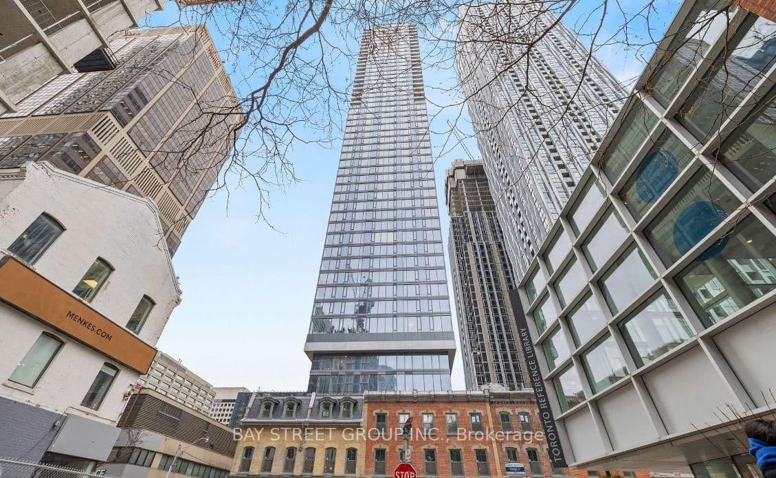 #2009 - 8 cumberland Street
