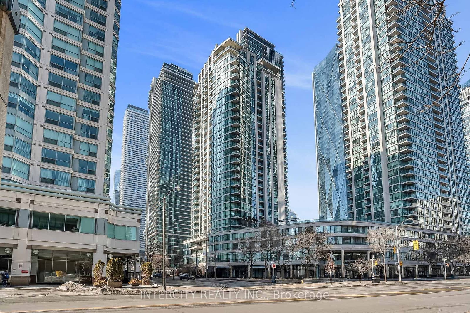 #1010 - 12 Yonge Street