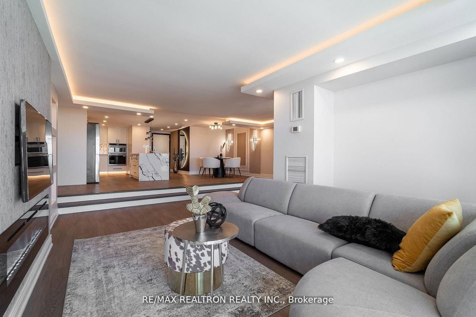 #3002 - 1555 Finch Avenue E
