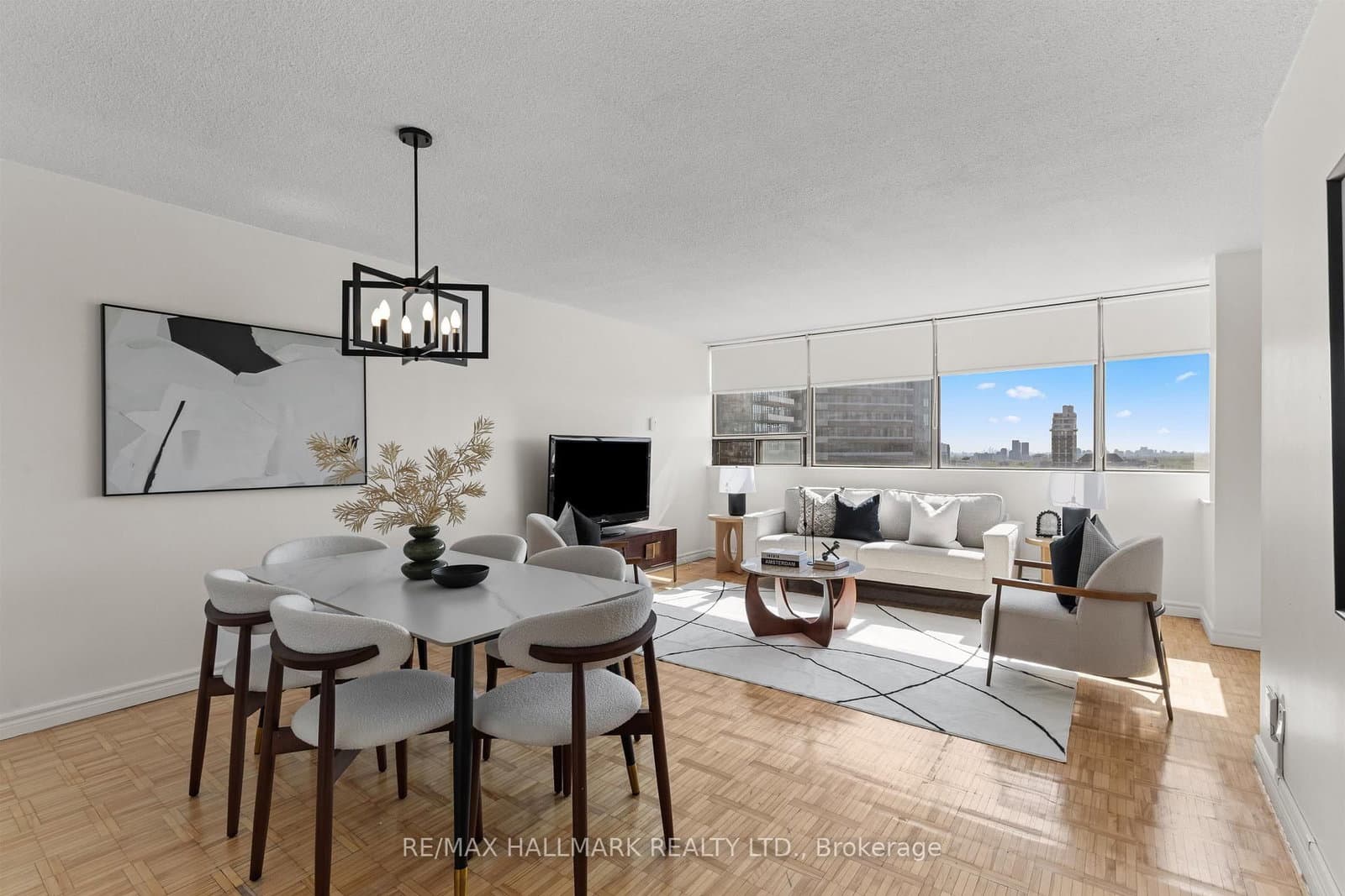 #1506 - 914 Yonge Street
