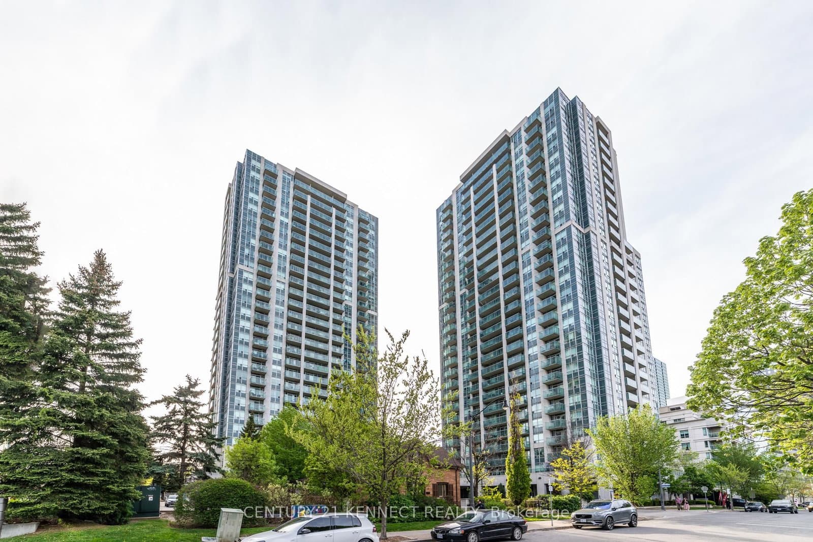 #1509 - 16 Harrison Garden Boulevard