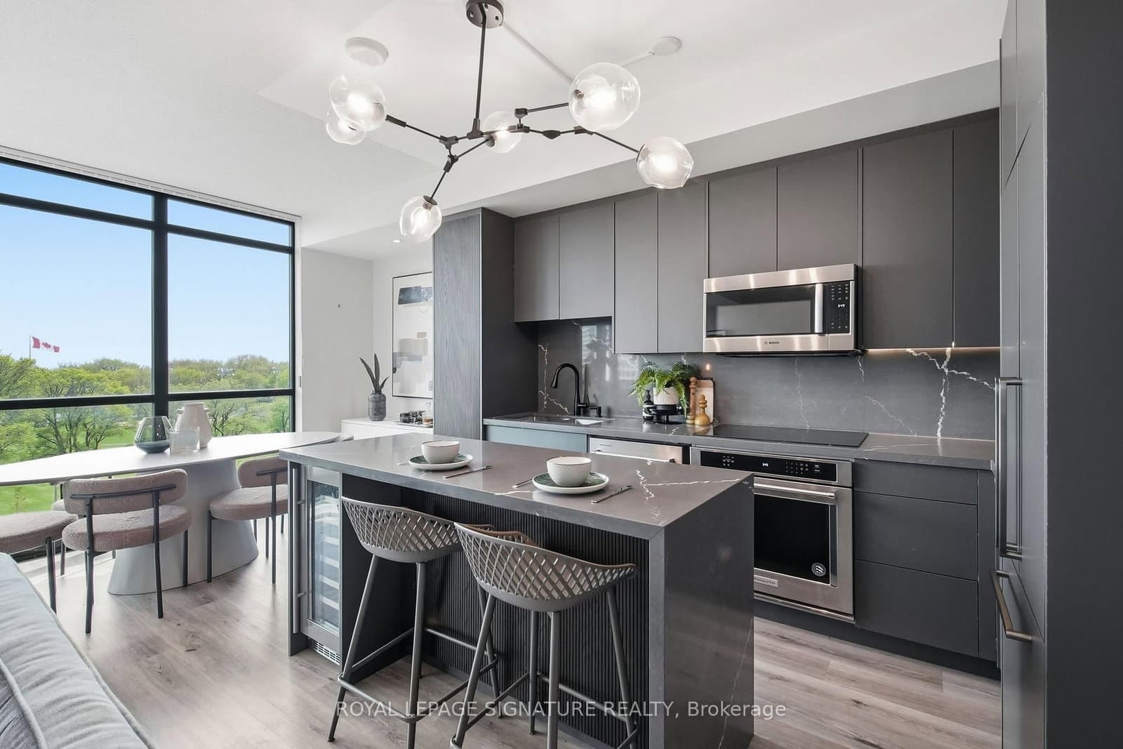 #705 - 215 Fort York Boulevard