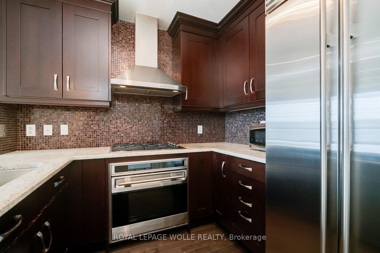 #307 - 1717 Avenue Road