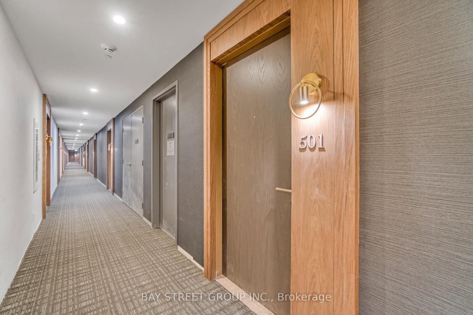 6 greenbriar Road, Unit 501