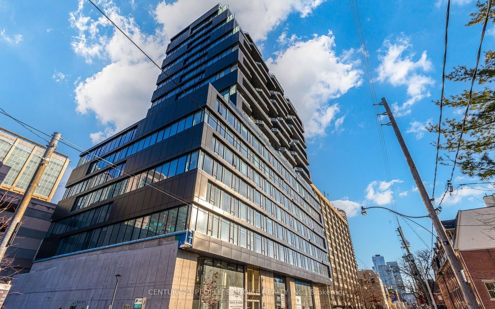 195 McCaul Street E, Unit 910
