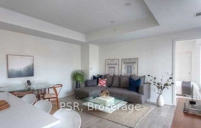 #401 - 501 Adelaide Street W