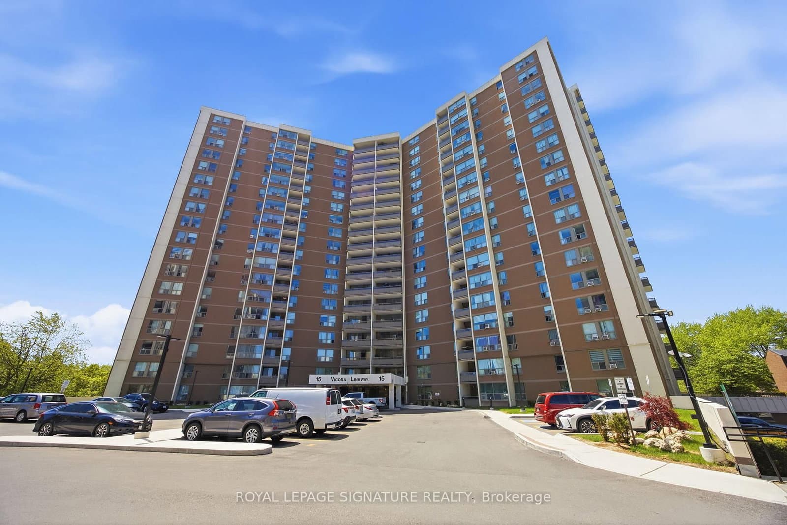 #201 - 15 Vicora Linkway