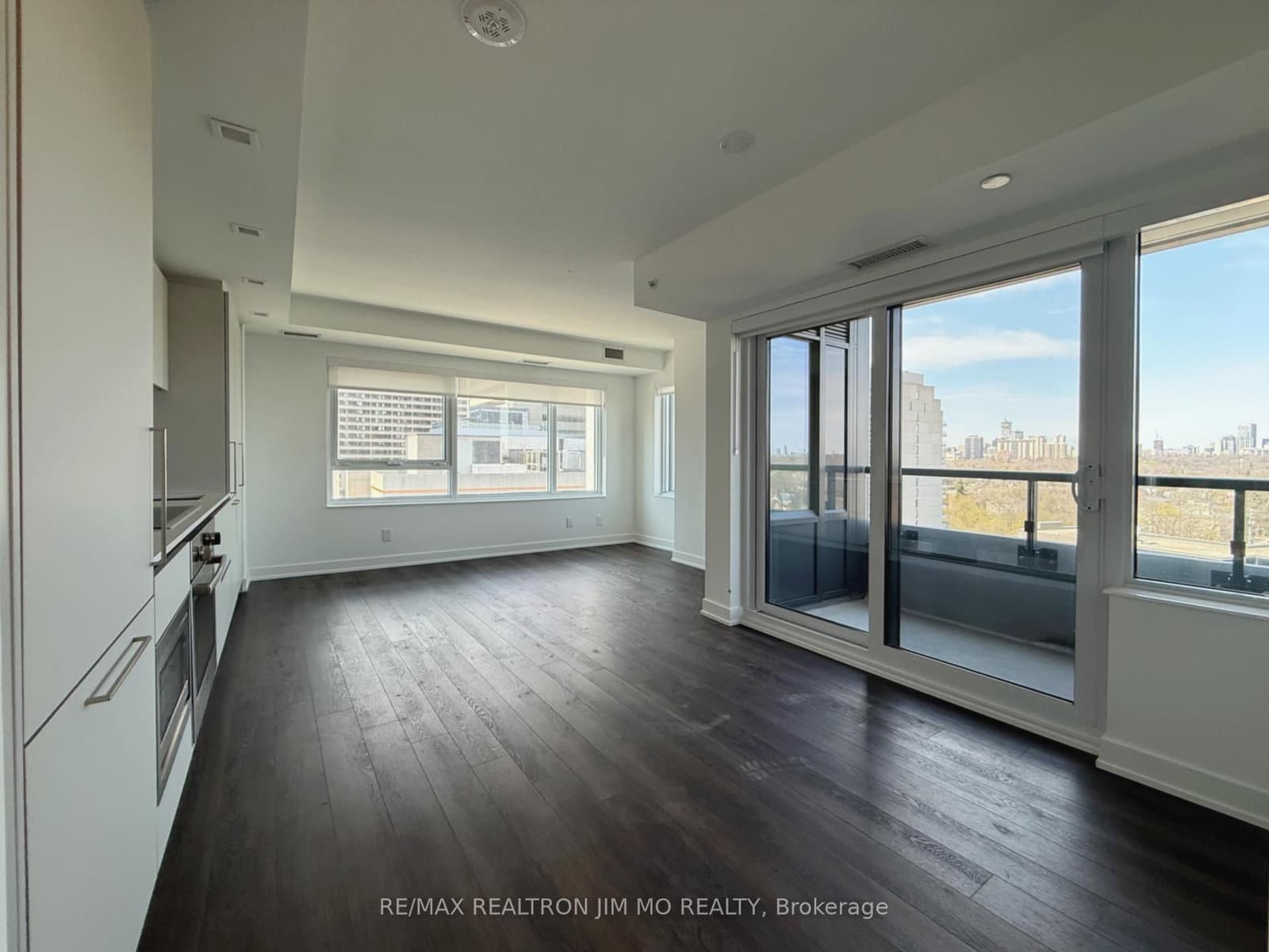 #1104 - 609 Sherbourne Street