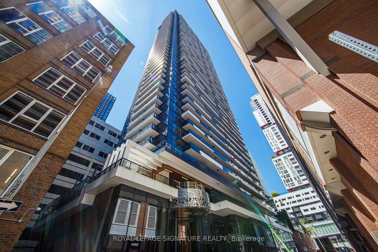 #706 - 38 Widmer Street