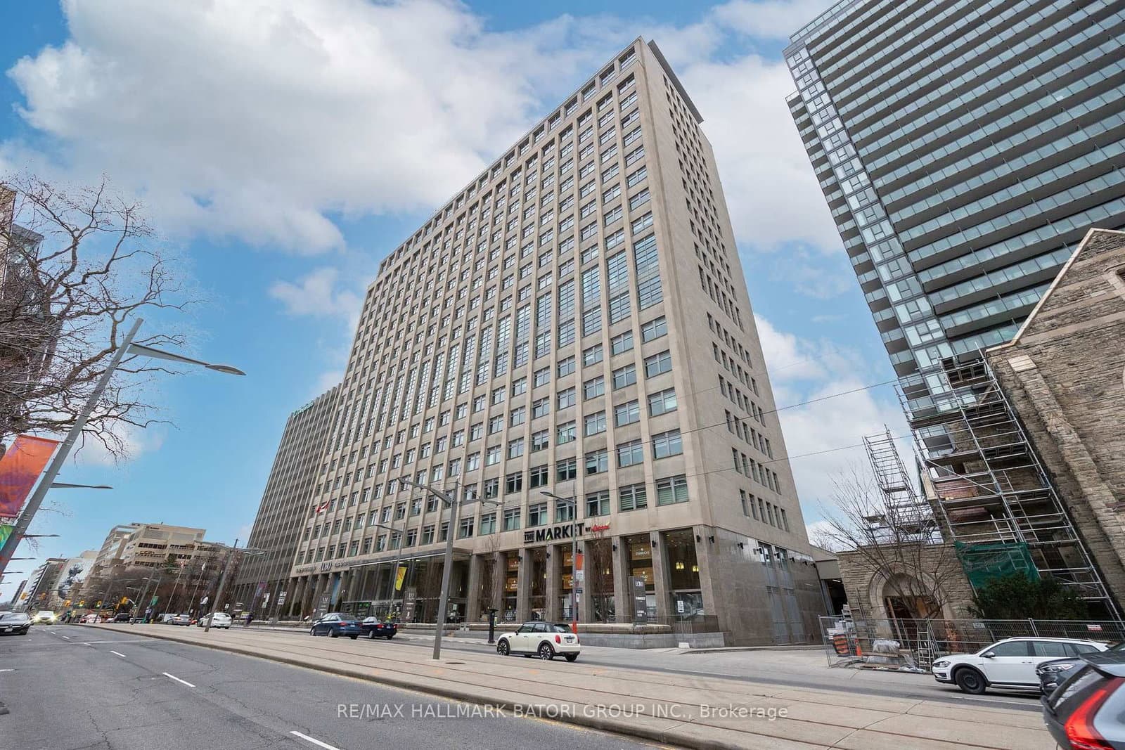 #919 - 111 St Clair Avenue W