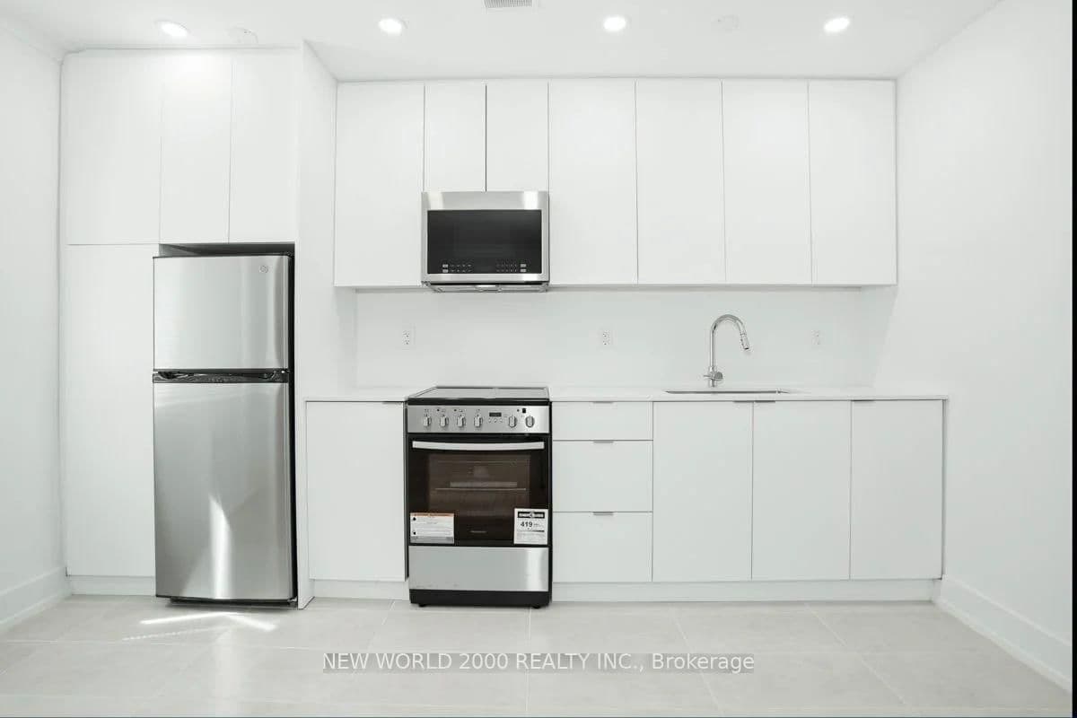 #117 - 49 Glen Elm Avenue