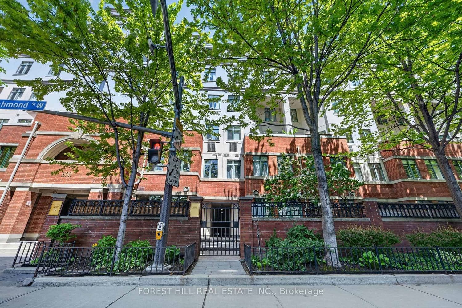 #TH 115 - 500 Richmond Street W