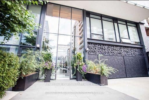 #809 - 25 Stafford Street