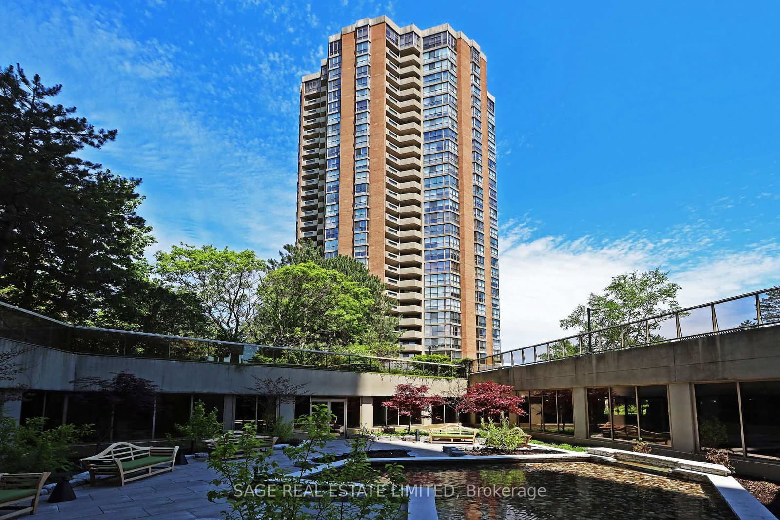 #2102 - 85 Skymark Drive