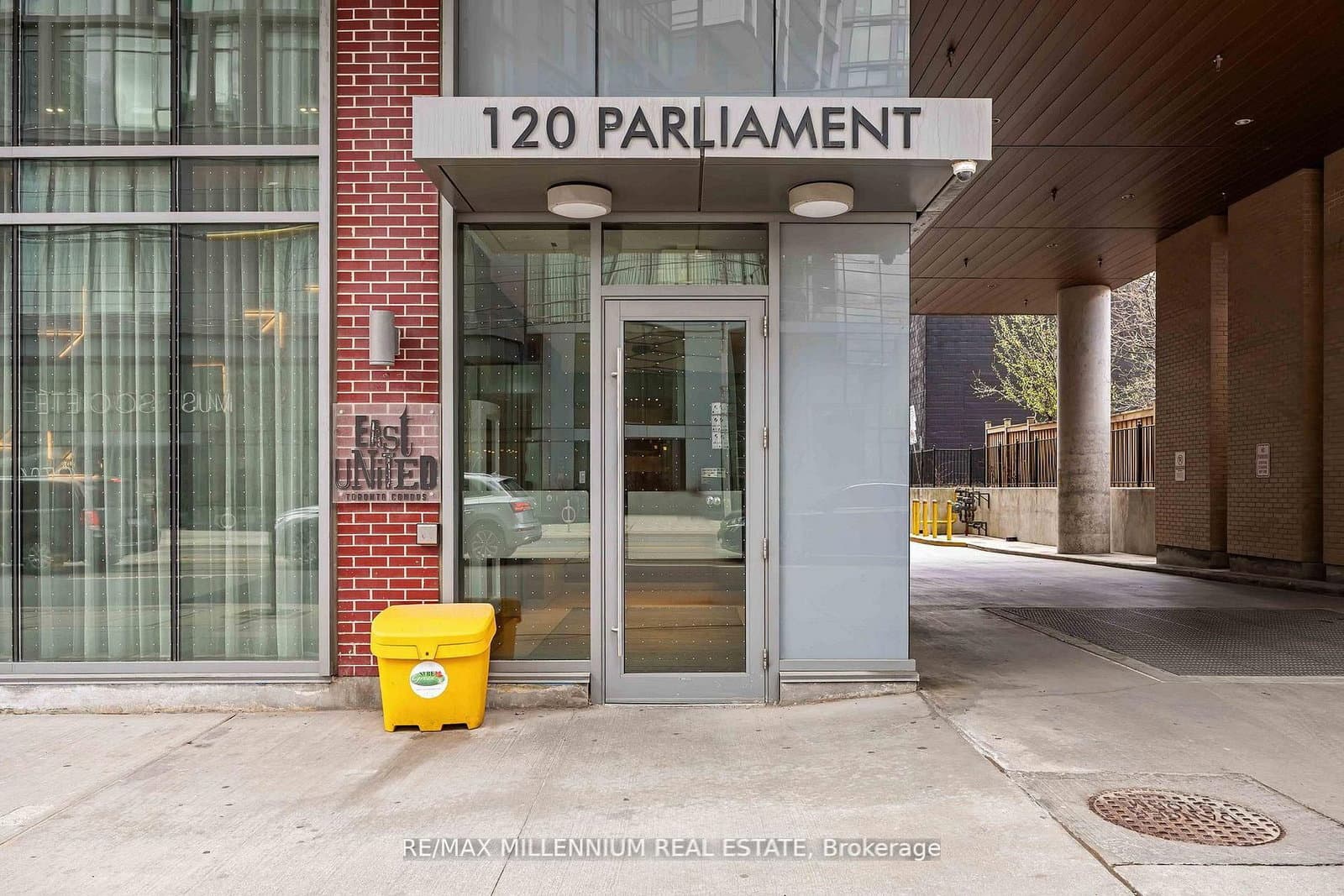 #1312 - 120 Parliment Street