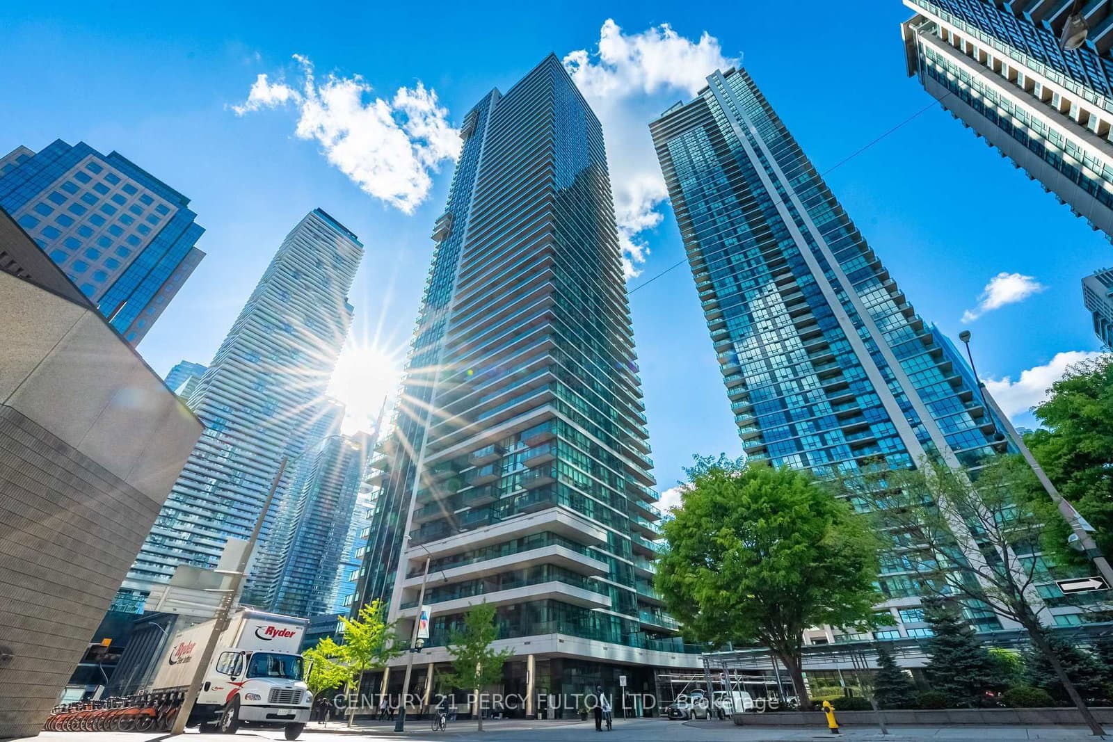 #703 - 18 harbour Street