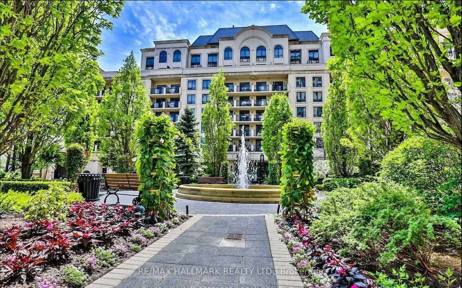 #215 - 650 Sheppard Avenue E