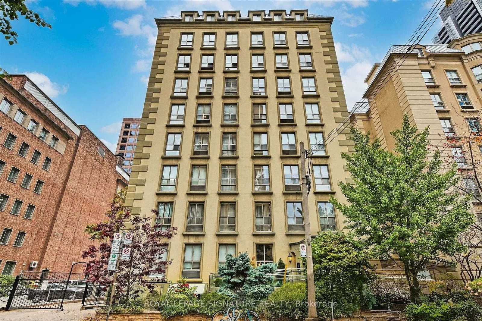 #502 - 80 Charles Street E