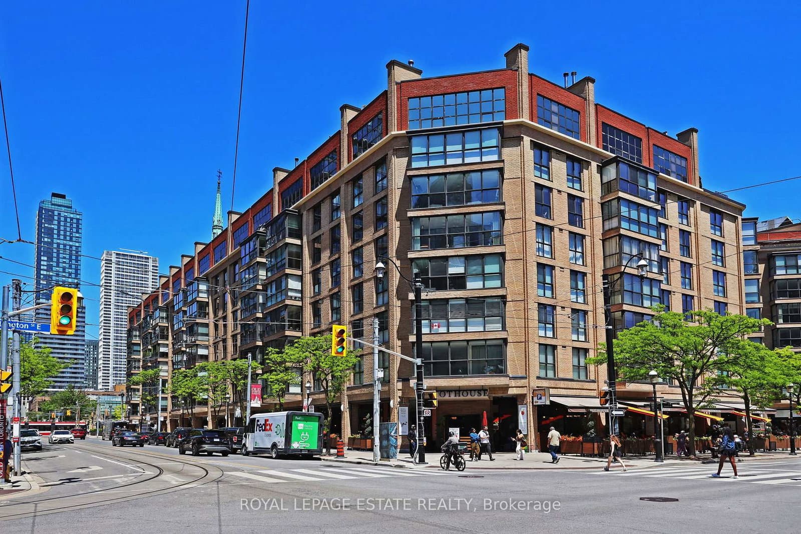#306 - 35 Church Street