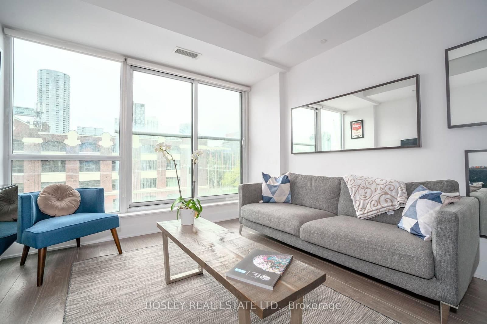 #401 - 508 Wellington Street