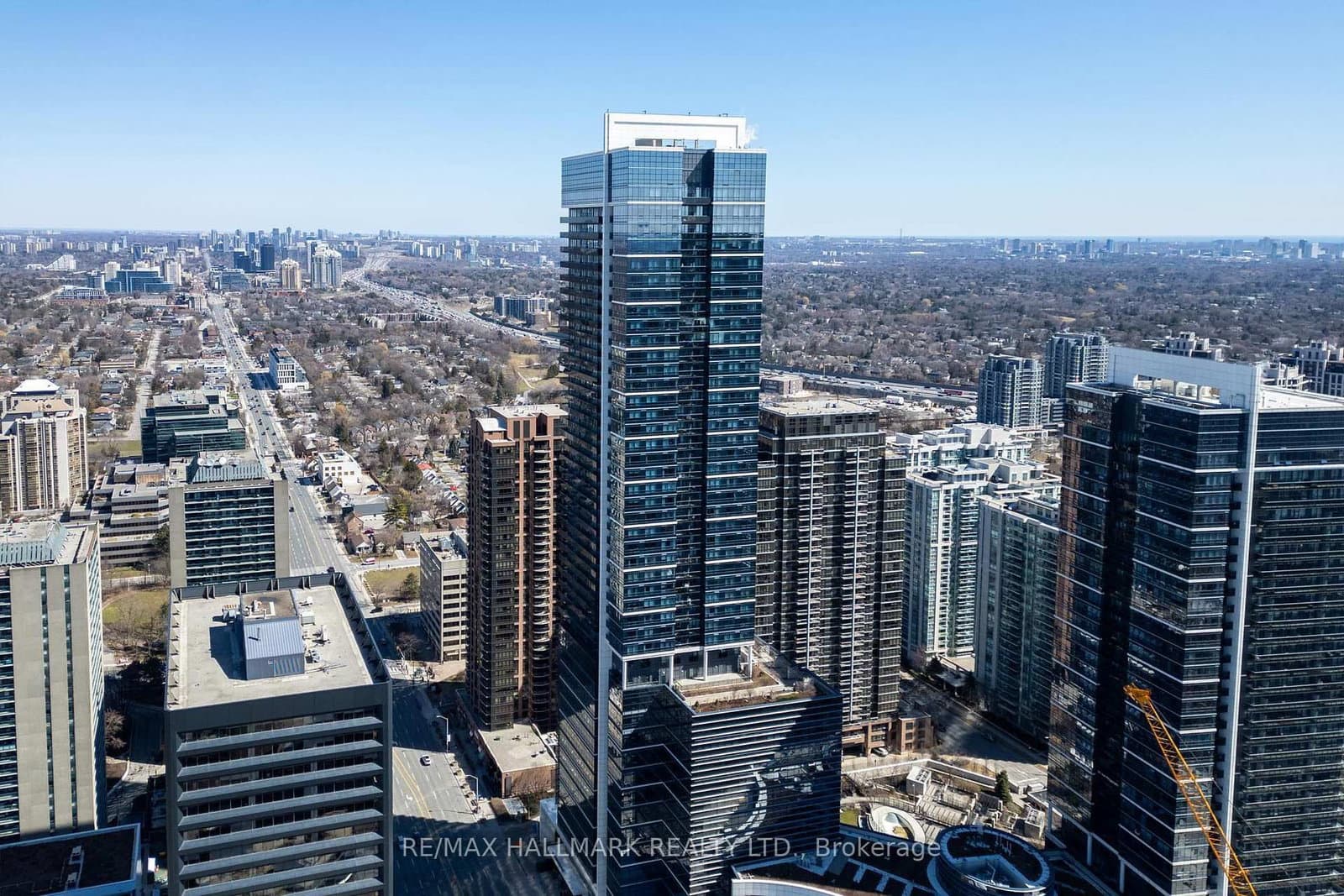 #4022 - 5 Sheppard Avenue E