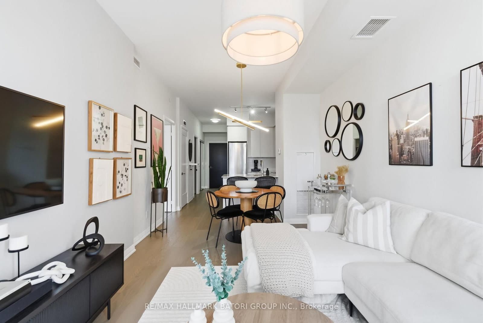 #217 - 101 Erskine Avenue
