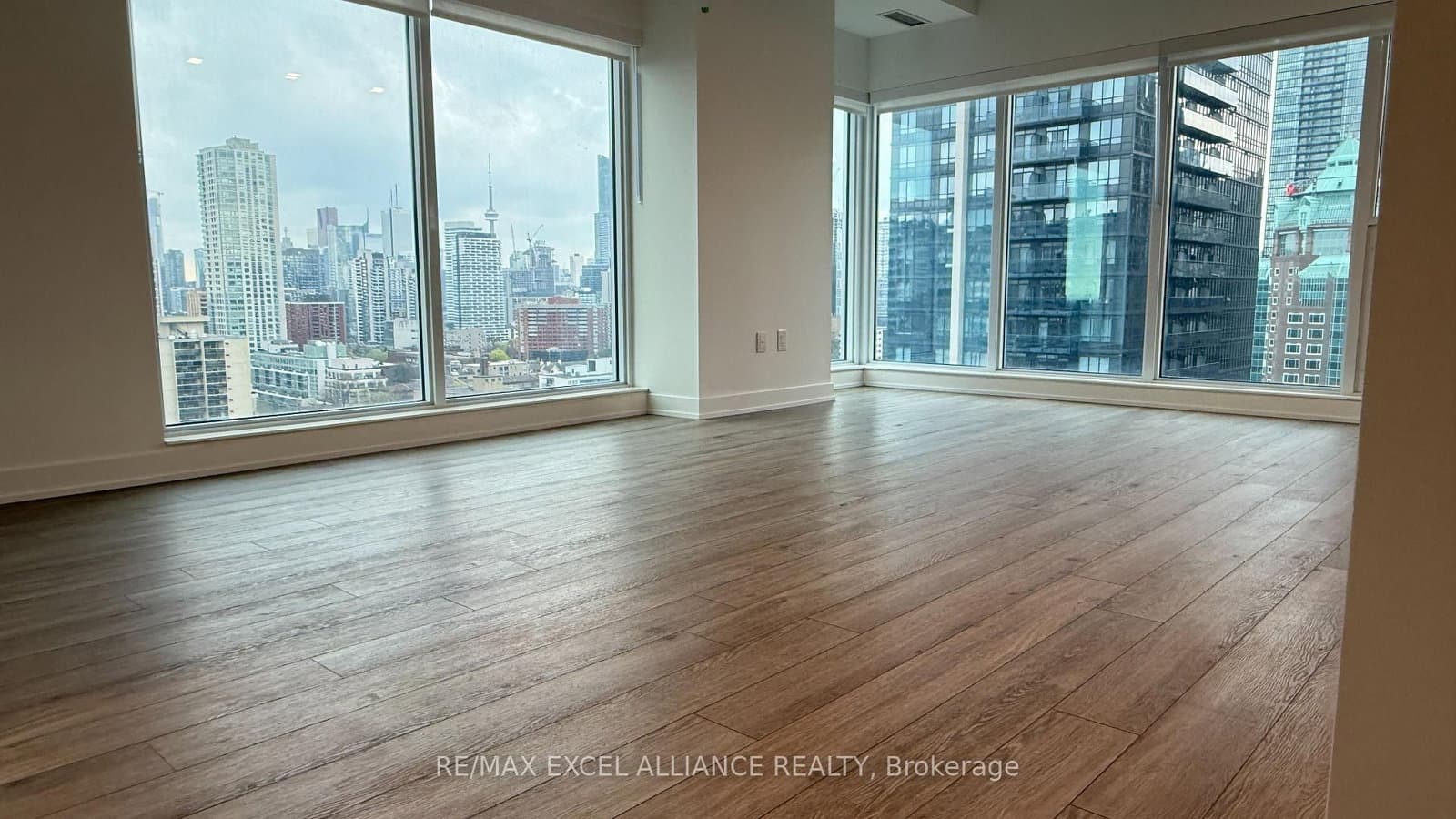 #1702 - 609 Sherbourne Street