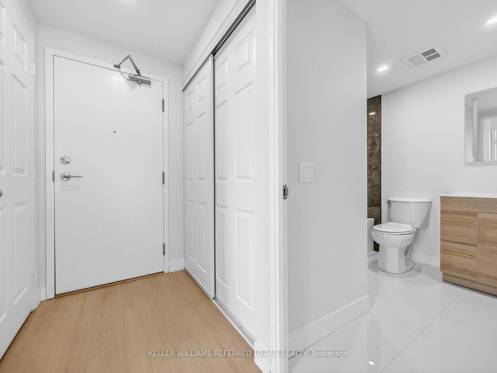 #501 - 7 Bishop Avenue