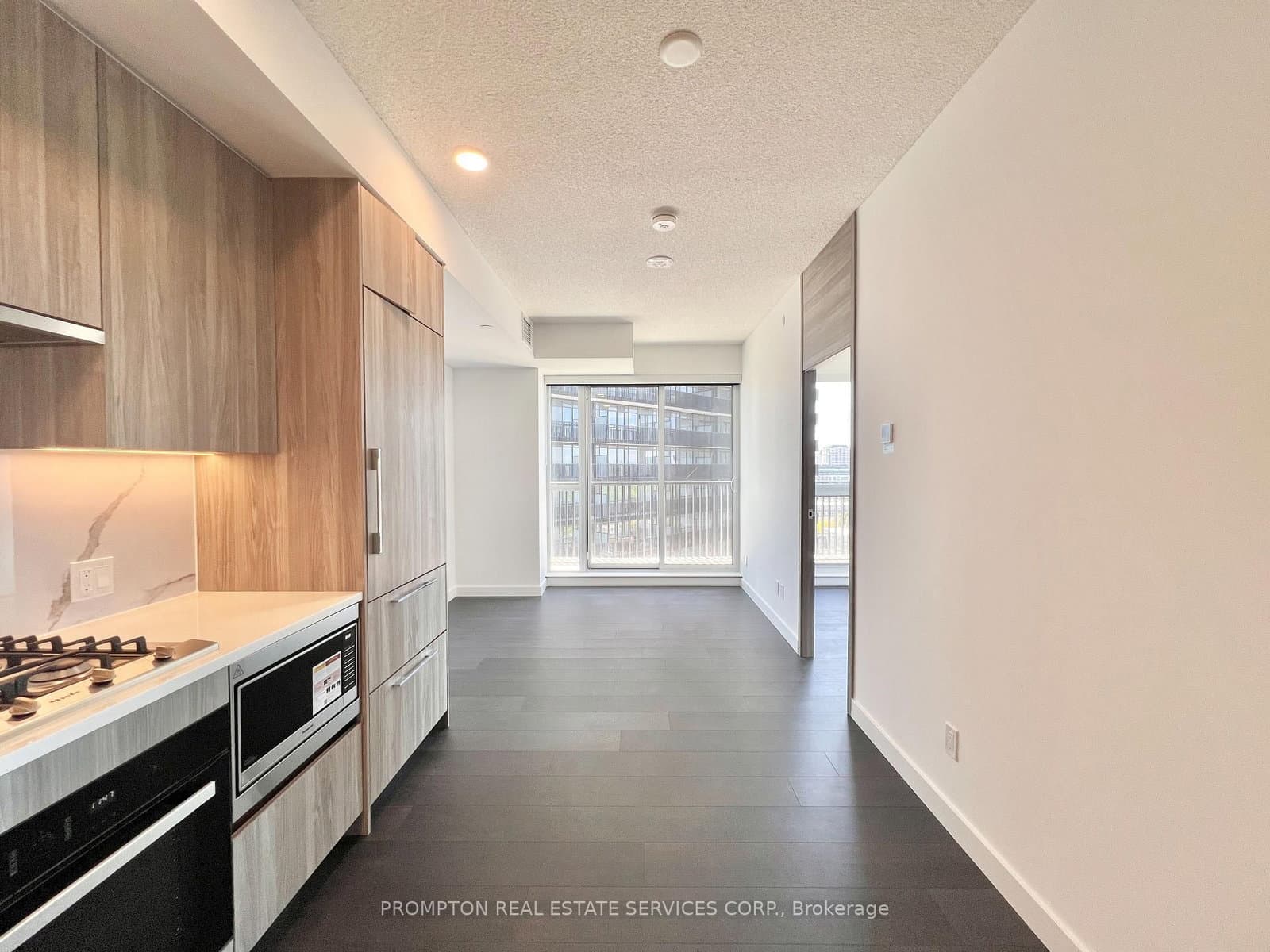 68 Esther Shiner Boulevard, Unit 2005