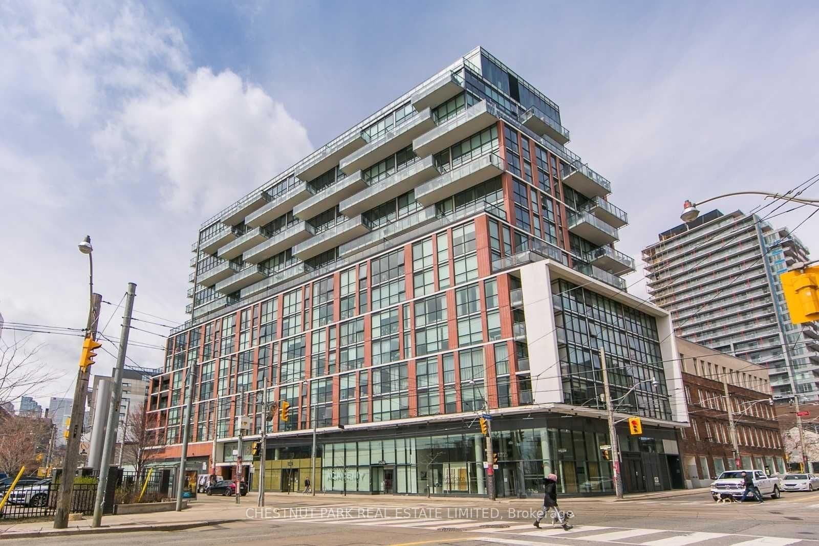 #1009 - 318 King Street E