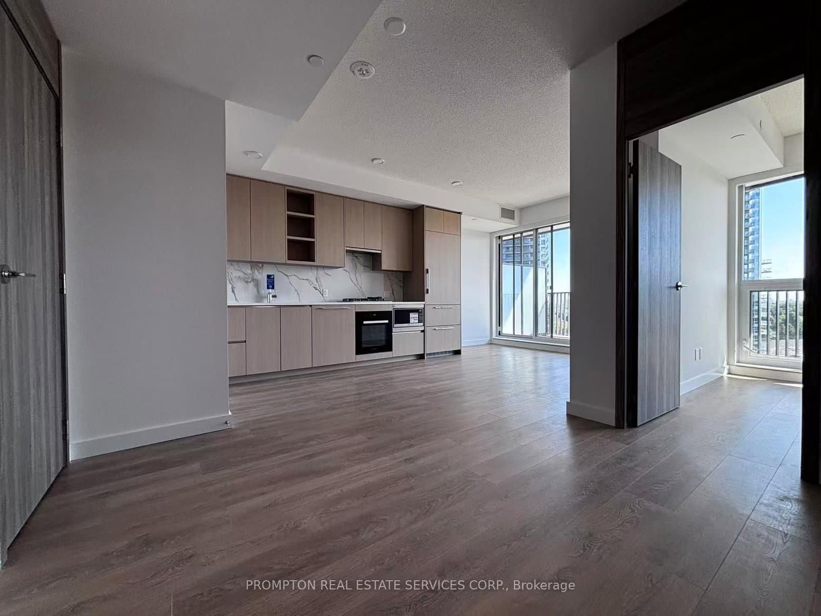 18 Esther Shiner Boulevard, Unit 1616