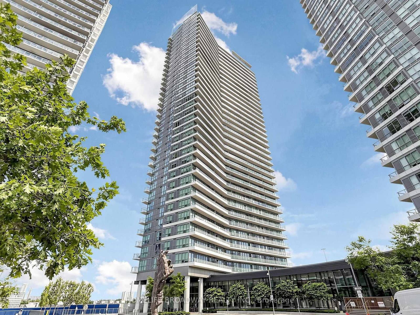 117 Mcmahon Drive, Unit 1702