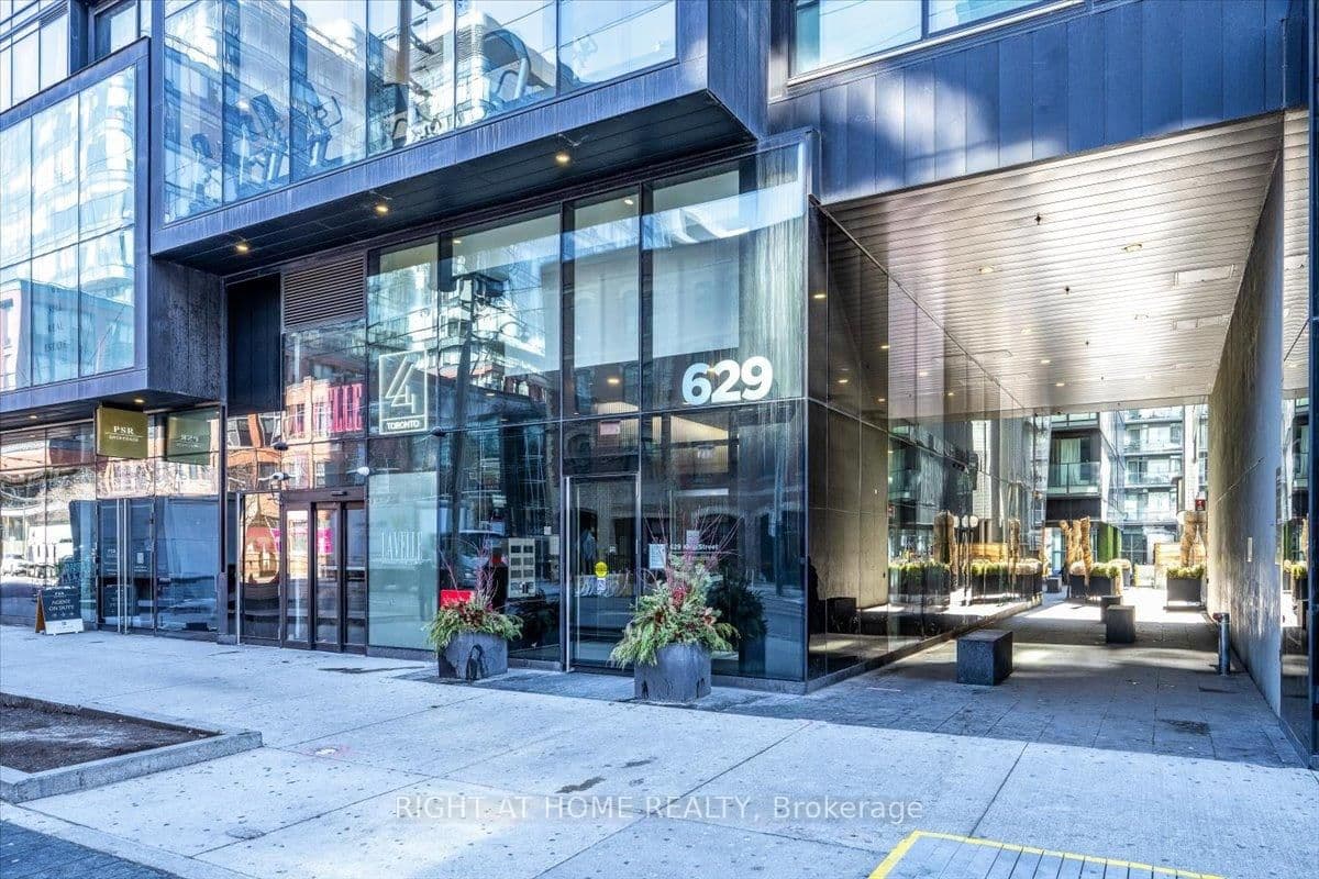 629 King Street W, Unit 1223