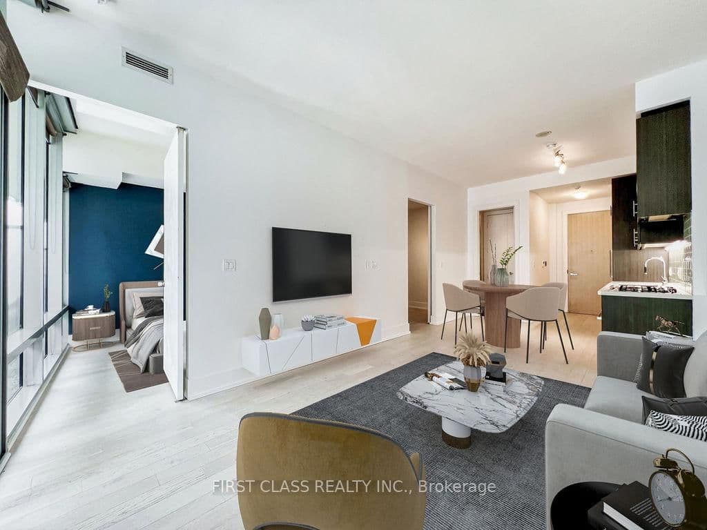 39 Queens Quay E, Unit 601