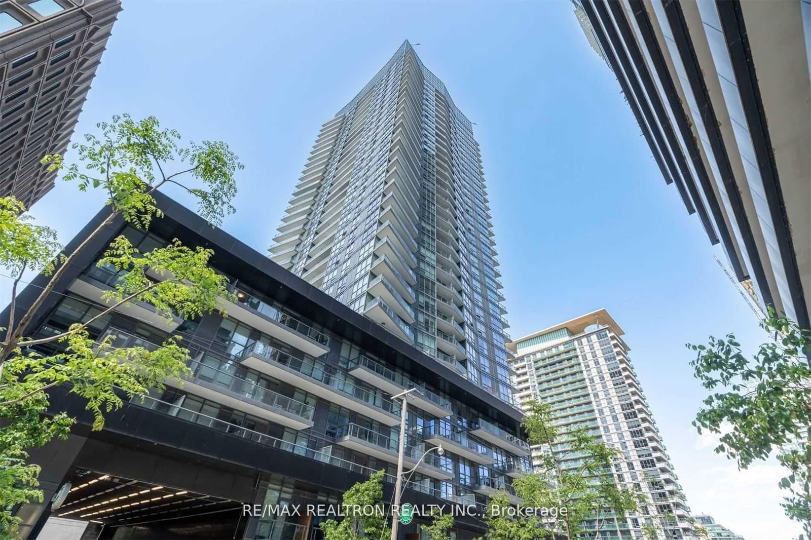 30 Roehampton Avenue, Unit 315