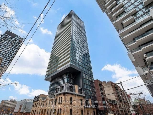 47 Mutual Street, Unit 1705