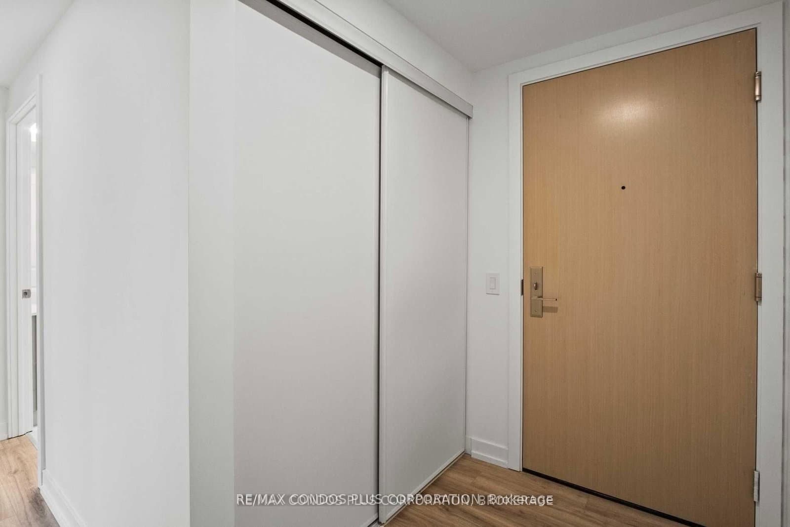 395 Bloor Street E, Unit 1705